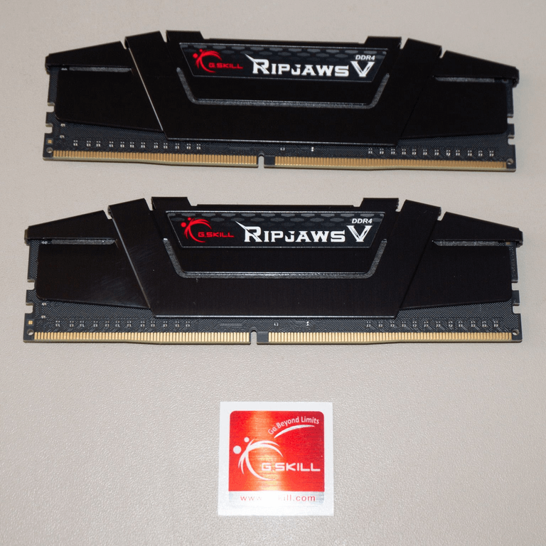 Комплект модулей памяти, G.SKILL, RipjawsV F4-3200C16D-16GVKB (Kit 2x8GB), DDR4,16GB, DIMM <PC4-25600/3200MHz>, Черный